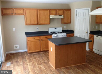 4110 Brown Bark Cir, Randallstown, MD 21133 - photo 6