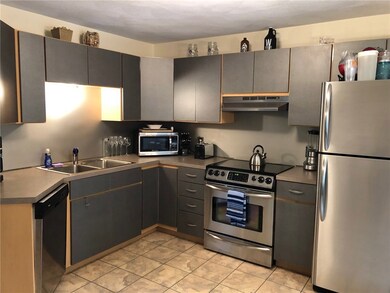 124 Trellis Dr, West Warwick, RI 02893 - photo 4