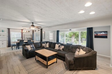 1828 Long Creek Ct, Granbury, TX 76049 - photo 7