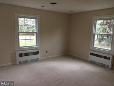 unlisted-address, Cranbury, NJ 08512 - photo 6