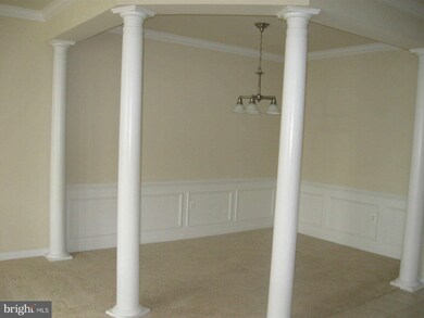 9724 Holmes Place unit 306, Manassas Park, VA 20111 - photo 7