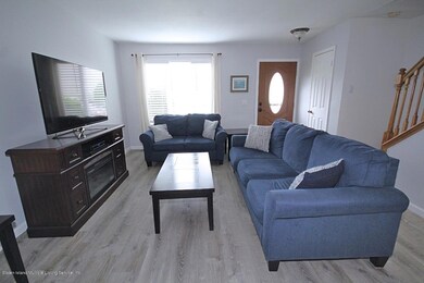 44 Arrowood Ct unit 610, Staten Island, NY 10309 - photo 5