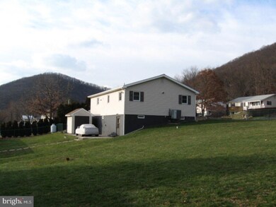 55 Paul St, Ashland, PA 17921 - photo 2