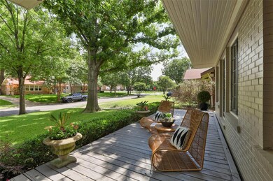 711 Lowell St, Dallas, TX 75214 - photo 2