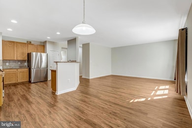 8339 Middle Ruddings Dr, Lorton, VA 22079 - photo 6