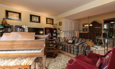 2801 Chateau Circle-16