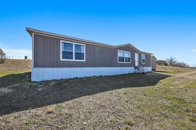 124 Upper Denton Ct, Weatherford, TX 76085 - photo 2