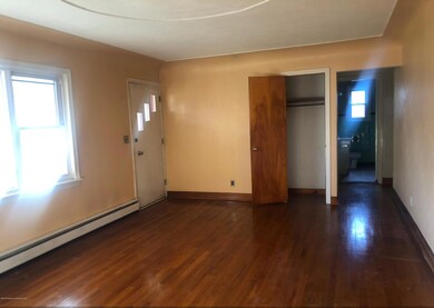 210 Center St, Taylor, PA 18517 - photo 4