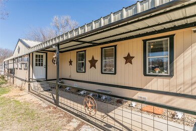 245 Valley Meadows Dr, Springtown, TX 76082 - photo 3