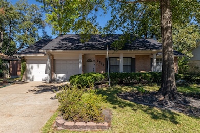 9262 Friendship Rd, Houston, TX 77080 - photo 2