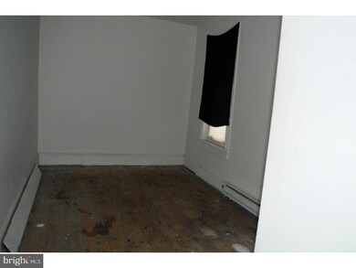 1121 Moss St, Reading, PA 19604 - photo 5