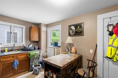 106 Chestnut Ave, Cranston, RI 02910 - photo 4