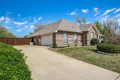 9215 Edgemont Dr, North Richland Hills, TX 76182 - photo 2