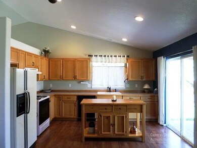 1851 NW Jackpine Place, Redmond, OR 97756 - photo 2