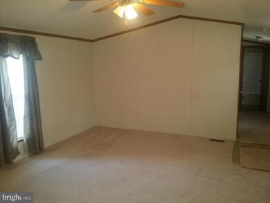 35 Daniel Dr, Lothian, MD 20711 - photo 3