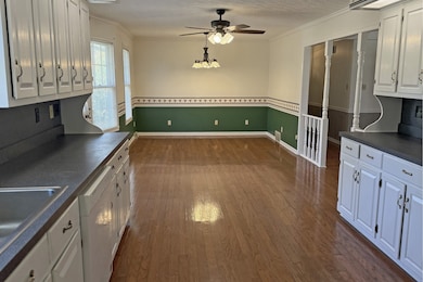 2593 Smiths Grove Rd, Scottsville, KY 42164 - photo 6