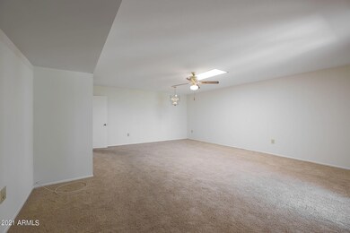 10545 W Palmeras Dr, Sun City, AZ 85373 - photo 7