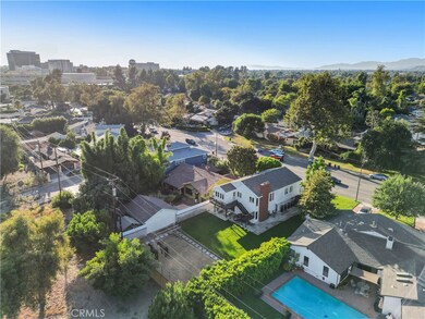 1806 W Riverside Dr, Burbank, CA 91506 - photo 5