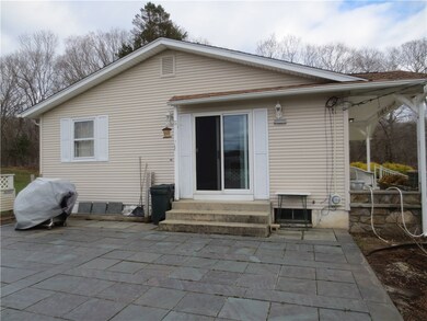 181 Austin Ave, Greenville, RI 02828 - photo 3