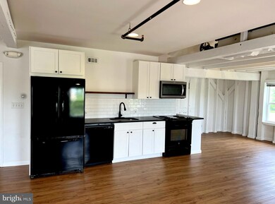 201 N 23rd St unit A, Purcellville, VA 20132 - photo 3