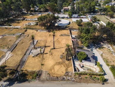 677 E Palm St, Altadena, CA 91001 - photo 2