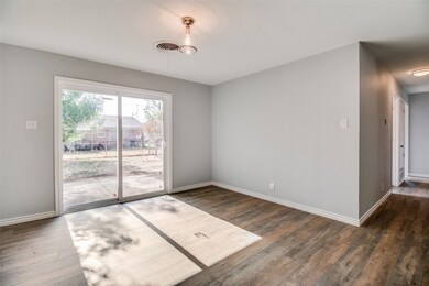 1730 S Travis Ave, Denison, TX 75021 - photo 6