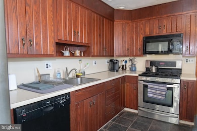 35 Spring Rd, Boyertown, PA 19512 - photo 5