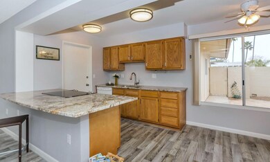 17441 N Boswell Blvd, Sun City, AZ 85373 - photo 6