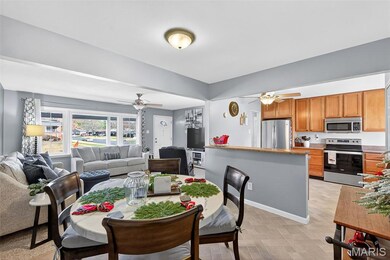 2501 Fair Oaks Dr, Saint Charles, MO 63301 - photo 6