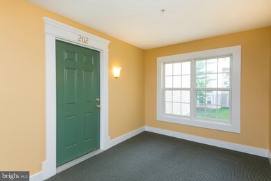9150 Gracious End Ct unit 202, Columbia, MD 21046 - photo 3