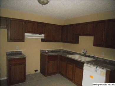 1914 Springlake Ct, Birmingham, AL 35215 - photo 5