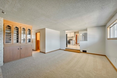 1504 E Pythian St, Springfield, MO 65802 - photo 3