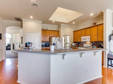 1905 NE 7th St, Moore, OK 73160 - photo 3