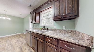 106 Stonefield Cir, Shelbyville, TN 37160 - photo 7