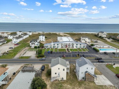 Walking distance to beach access with showers