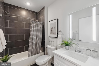 1330 S Patton St unit 404, Philadelphia, PA 19146 - photo 7