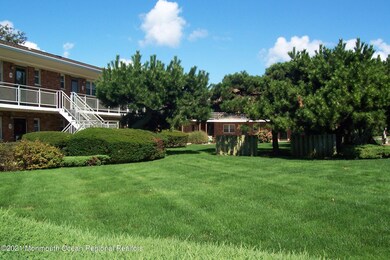 IDEAL WEST END LOCATION