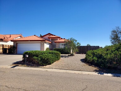139 Vissing Place, Los Lunas, NM 87031 - photo 2