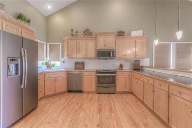 5423 Payne St, Shawnee, KS 66226 - photo 6