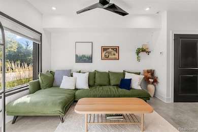 3313 Cochrane St, Detroit, MI 48208 - photo 7