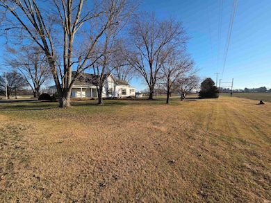 10456 N 50 E Rd, Plainville, IN 47568 - photo 4