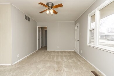 1727 Seneca Ave, Waterloo, IA 50701 - photo 6