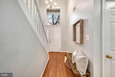 19907 Dunstable Cir, Germantown, MD 20876 - photo 3