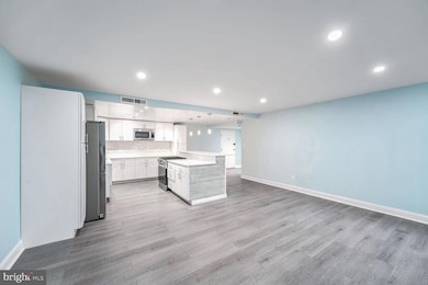 4600 Duke St unit 301, Alexandria, VA 22304 - photo 5