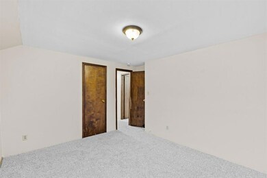 202 S Railroad St, Walnutport, PA 18088 - photo 5