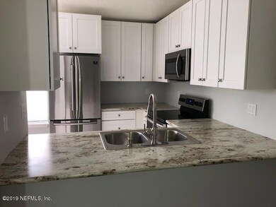 10718 Meadowlea Dr, Jacksonville, FL 32218 - photo 3