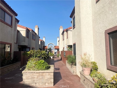 1450 W 146th St unit 2, Gardena, CA 90247 - photo 3