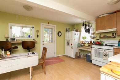 26 Oak St, Burlington, VT 05401 - photo 5