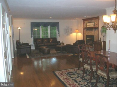 901 Ravelston Terrace, Arnold, MD 21012 - photo 2