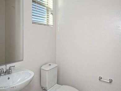 004_Powder Room
